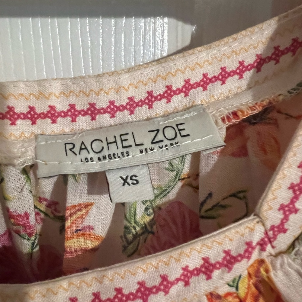 Rachel Zoe floral blouse with cream lace - Picture 3 of 3